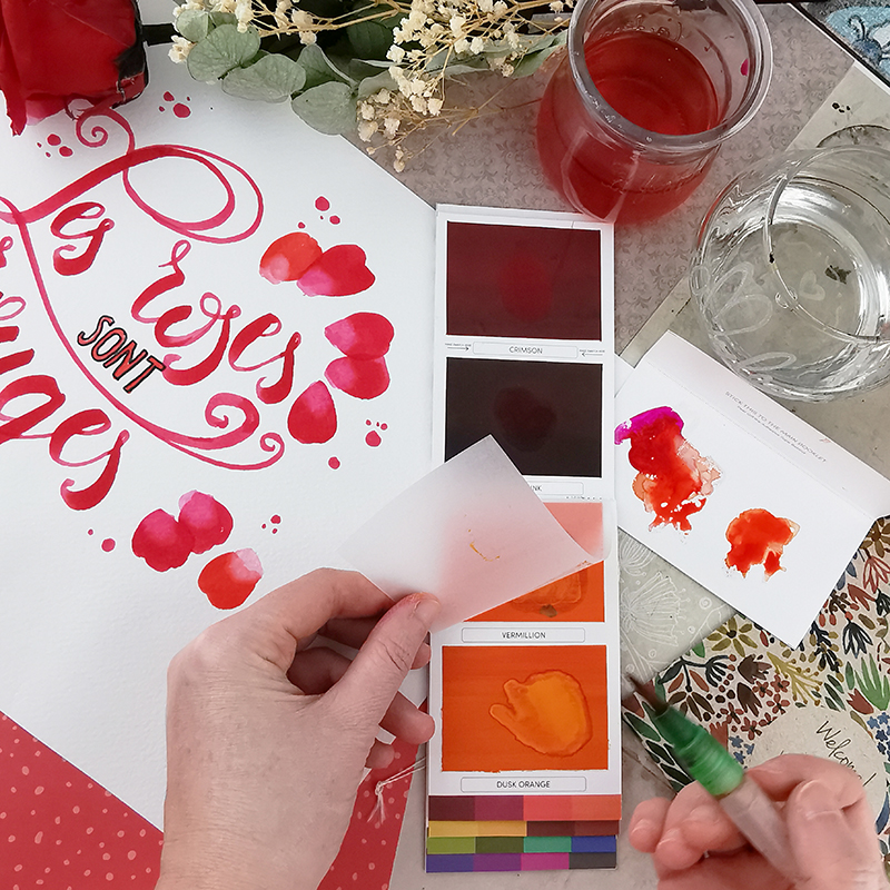 Flatlay inspiration atelier artiste couleur rouge