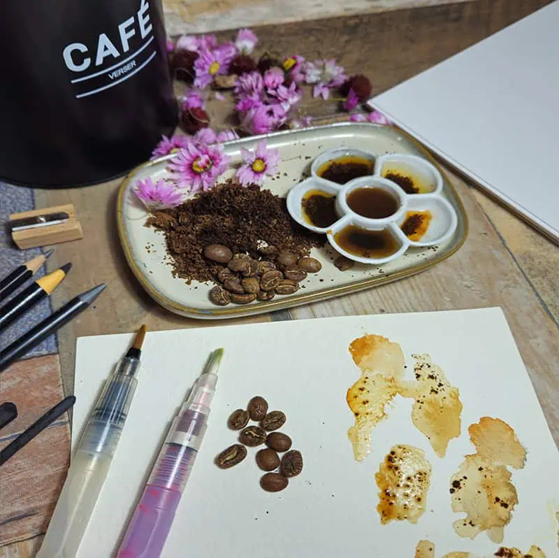 peinture café sur papier artiste